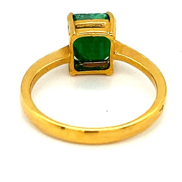 Emerald 1.80ct Solid 22K Yellow Gold Ring - Picture 5 of 7